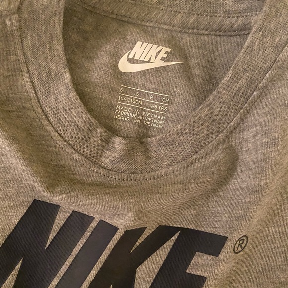 Nike summer outfit. - Picture 5 of 8